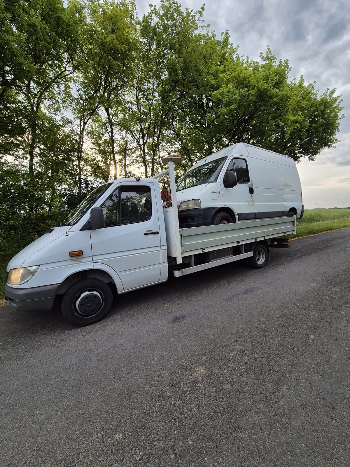 Camion Djo Récupération en tournée d'enlèvement